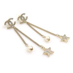 CHANEL Gold Pearl Earrings